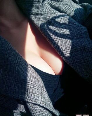 美女在床上打扑克_BD国语HD高清在线观看